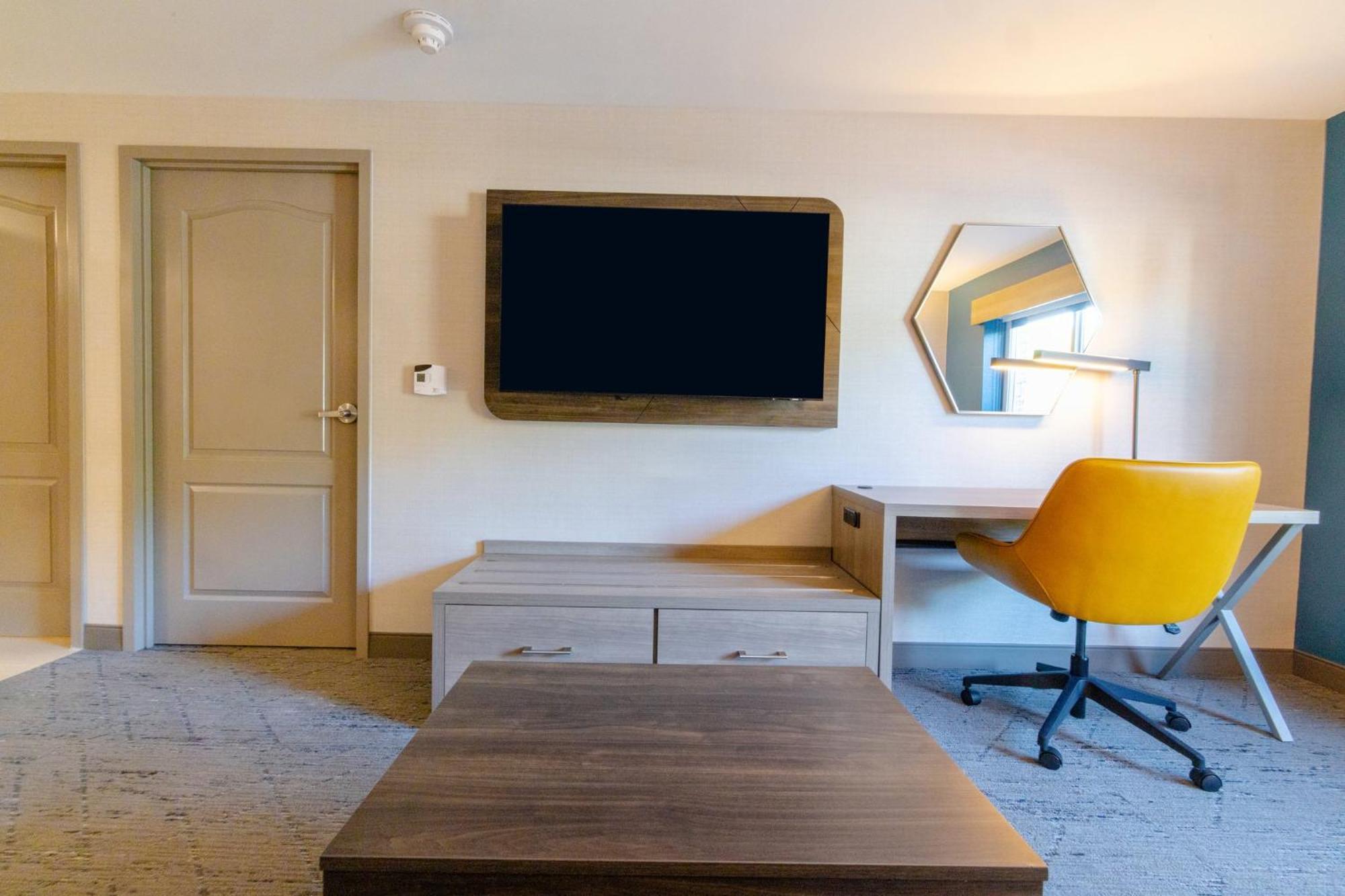 Holiday Inn Express - Neptune By Ihg Esterno foto
